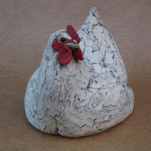 Load image into Gallery viewer, Sitting Hen