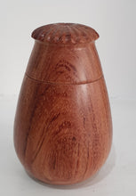 Load image into Gallery viewer, Tulip and poppy seed box