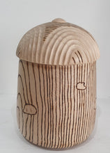 Load image into Gallery viewer, Sycamore Box with Burnt line design