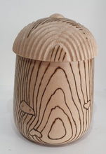 Load image into Gallery viewer, Sycamore Box with Burnt line design