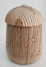 Load image into Gallery viewer, Sycamore Box with Burnt line design