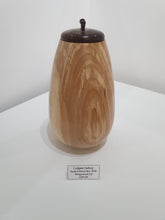 Load image into Gallery viewer, Spalted Beech Box with Wengewood lid