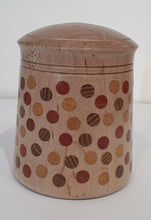 Load image into Gallery viewer, Maple box with inlays