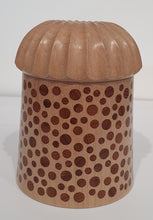Load image into Gallery viewer, Maple pot with yew inlay