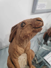 Load image into Gallery viewer, Moon gazing large hare ceramic