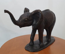 Load image into Gallery viewer, Pure Bronze Elephant Limited 1/10
