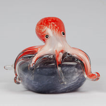 Load image into Gallery viewer, GLASS FIGURINE OCTOPUS
