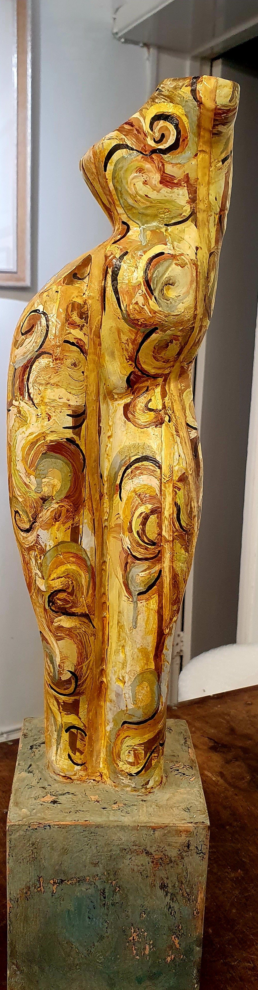 Figurative sculpture SA by Sophie Howard