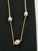 Load image into Gallery viewer, Stainless steel necklace and earrings with fresh water pearls

